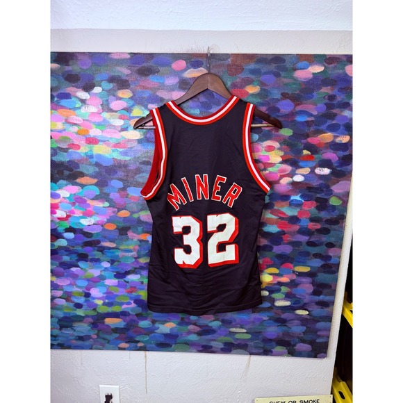 Vintage Champion Miami Heat Harold Miner 32 Jersey Size 36 90s NBA Basketball - Picture 5 of 5